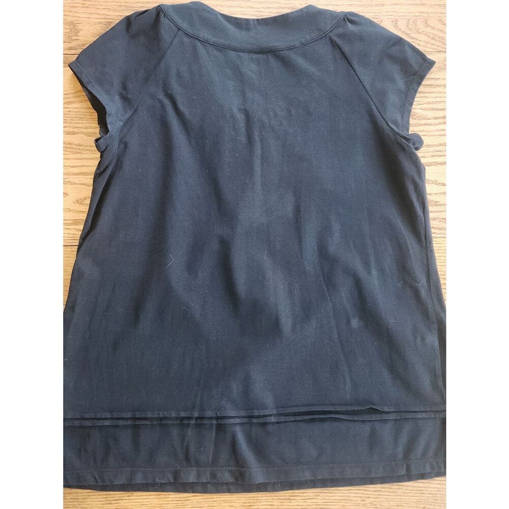 E50 REQ Women's Black dressy Top with White Crocheted Neckline sorry cap sleeves - Picture 8 of 9